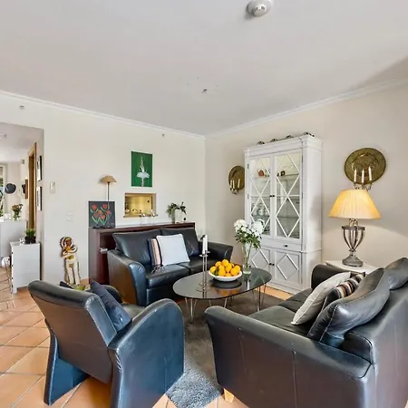 Sol With Pool, Garden & Rooftop Terrace Daire