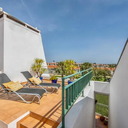 Lägenhet Sol With Pool, Garden & Rooftop Terrace Quarteira
