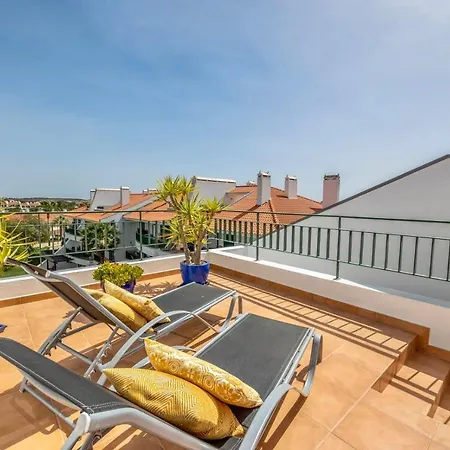 Sol With Pool, Garden & Rooftop Terrace