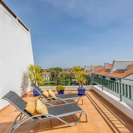 Sol With Pool, Garden & Rooftop Terrace Quarteira